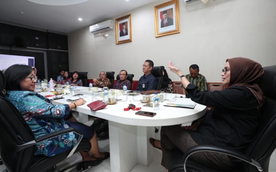 podiumnews.com-KPU Tanyakan Pengecualian Pemakai Narkotika Boleh Nyalon Kada