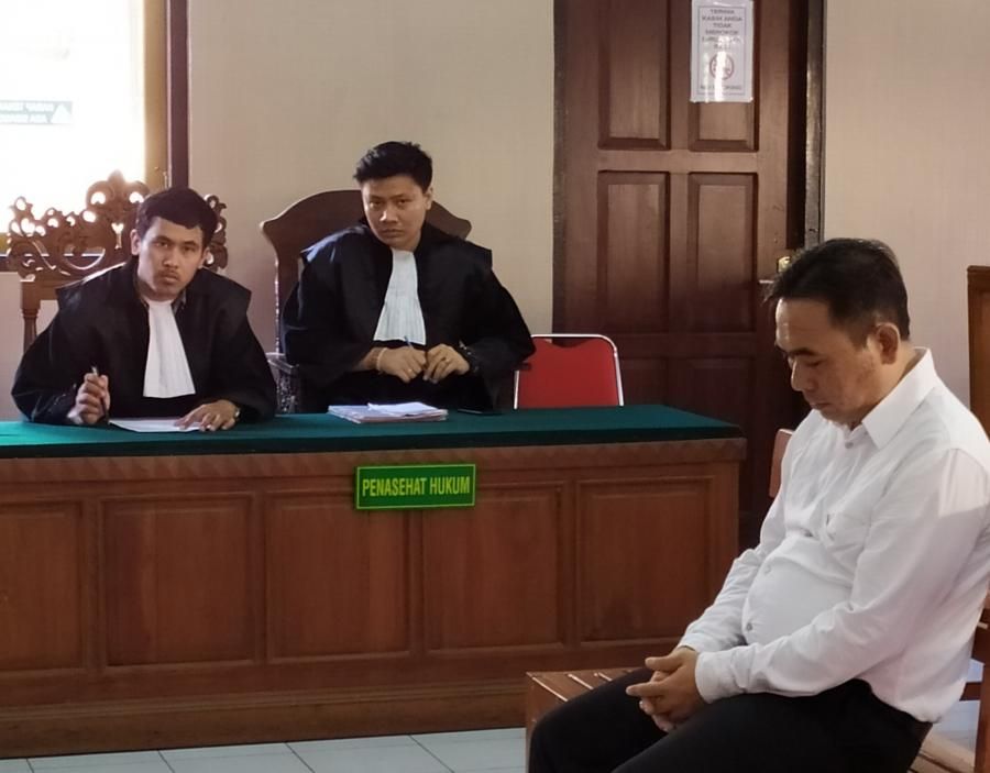 podiumnews.com-Bawa 7,04 gram Sabu, Wayan Arjana Dituntut 13 Tahun Penjara