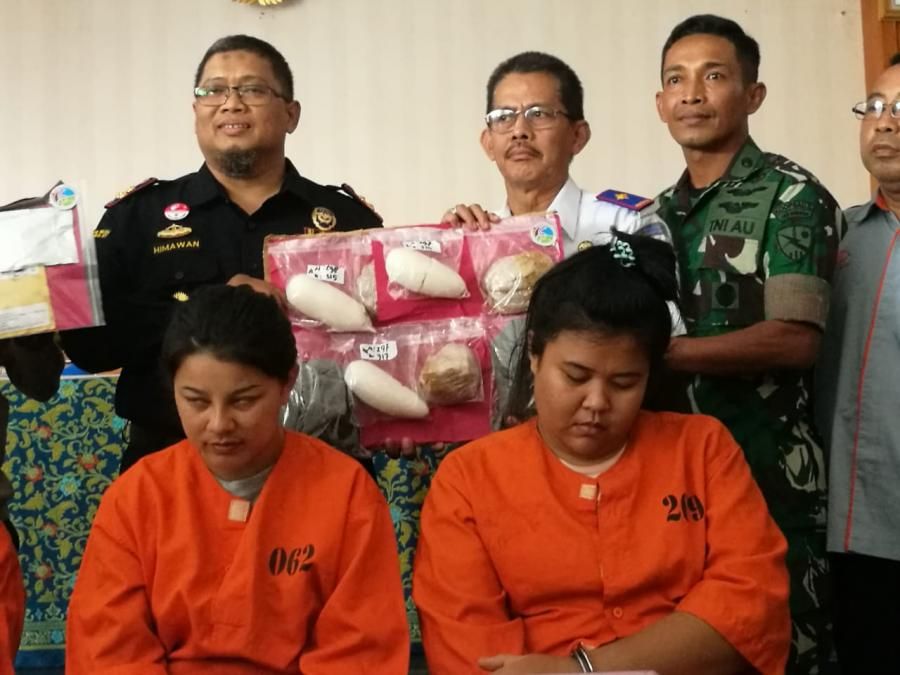podiumnews.com-Duo Kurir Sabu 958 Gram Asal Thailand Terancan Pidana Mati 
