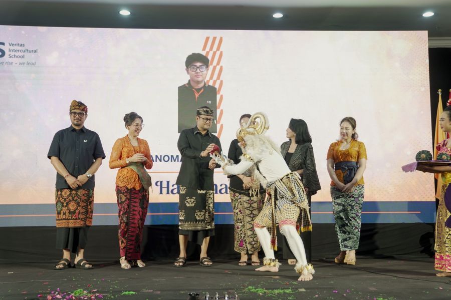 Wabup Badung Bagus Alit Sucipta didampingi Ketua GOW Nyonya Yunita Alit Sucipta menghadiri Official Launch Veritas Intercultural School Bali di Jalan Muding Indah, Kelurahan Kerobokan Kaja, Kecamatan Kuta Utara, Badung,  Bali, Kamis (23/7/2026). (foto/adi)
