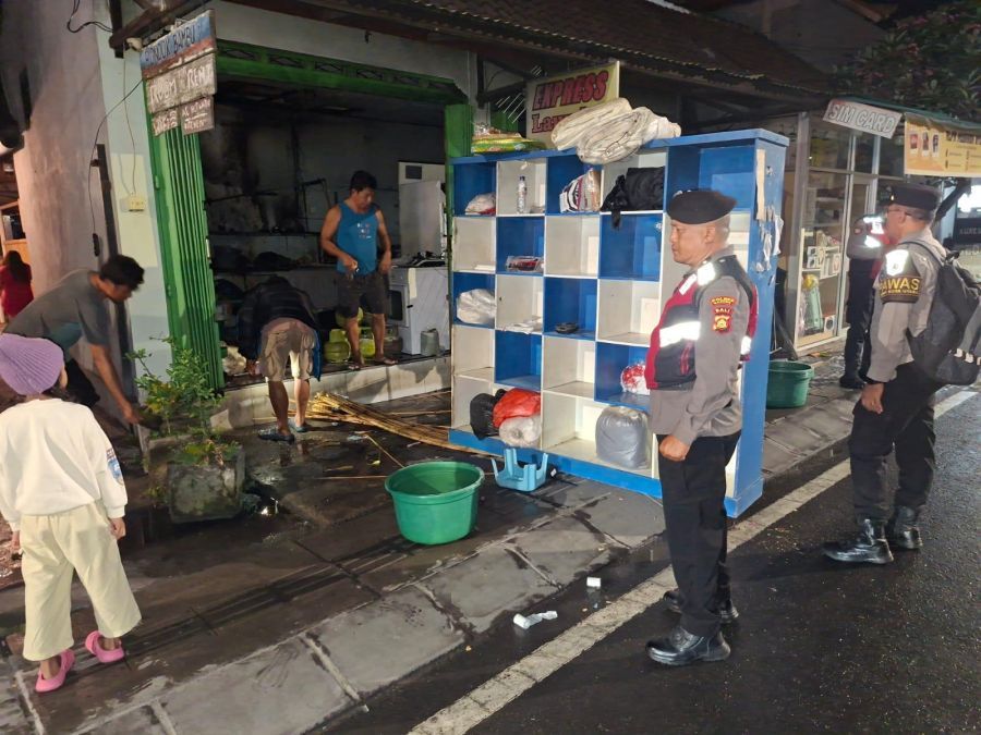 Laundry yang terletak di Jalan Nelayan, Banjar Canggu, Desa Canggu, Kuta Utara, Badung, Bali, mengalami kebakaran, Selasa (1/9/2026). (foto/hes)