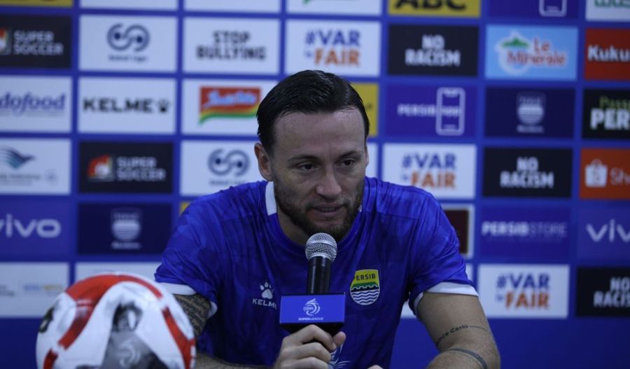 Gelandang Persib Bandung, Marc Klok jelang melawan Borneo FC. (persib.co.id)
