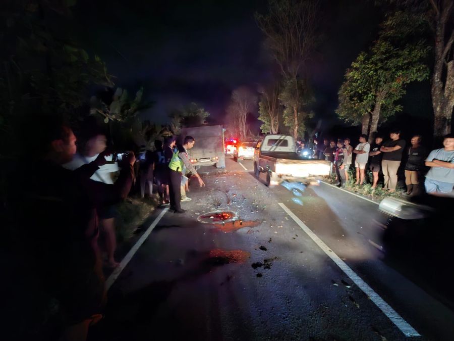 Kecelakaan lalu lintas terjadi di Jalan Raya Krasan tepatnya di area persawahan Banjar Sedang, Desa Sedang, Kecamatan Abiansemal, Badung, Bali, Senin (20/4/2026) malam. (foto/hes)