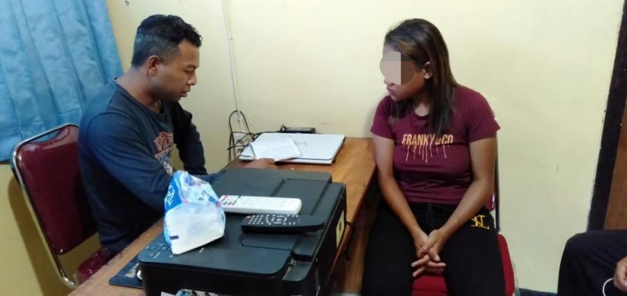 podiumnews.com-Penuhi Kebutuhan Sehari-hari, Ibu Muda Satu Anak Ini Nekat Mencuri