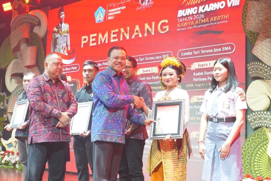 Rangkaian Bulan Bung Karno VIII Tahun 2026 resmi ditutup oleh Sekretaris Daerah Provinsi Bali, Dewa Made Indra, yang mewakili Gubernur Bali, Wayan Koster, di Gedung Ksirarnawa, Taman Budaya Art Center, Denpasar, Bali, Selasa (30/6/2026). (foto/Sukadana)