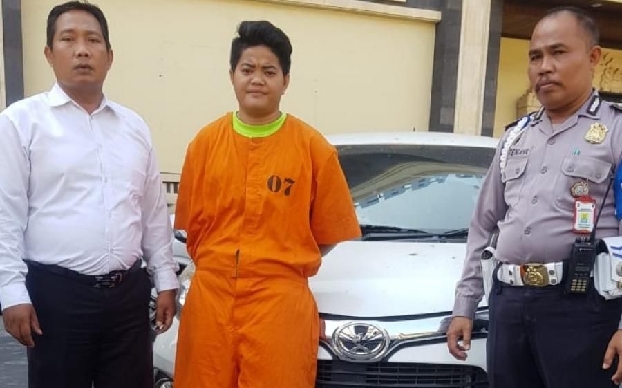 podiumnews.com-Gelapkan Mobil Sewa, Wanita Asal Buleleng Digelandang