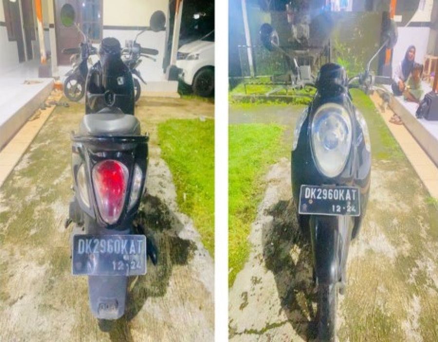 Sepeda motor Honda Vario yang dicuri BQL di depan Bumdes Cemagi, Banjar Pengayehan, Desa Cemagi, Kecamatan Mengwi, Kabupaten Badung, Bali, Selasa (20/1/2026). (foto/hes)