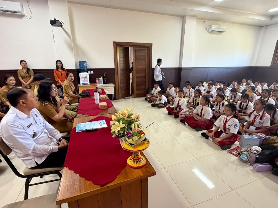 podiumnews.com-MPLS SMPN 3 Kuta, Bunda Anti Narkoba Badung Tekankan Pentingnya Waspada