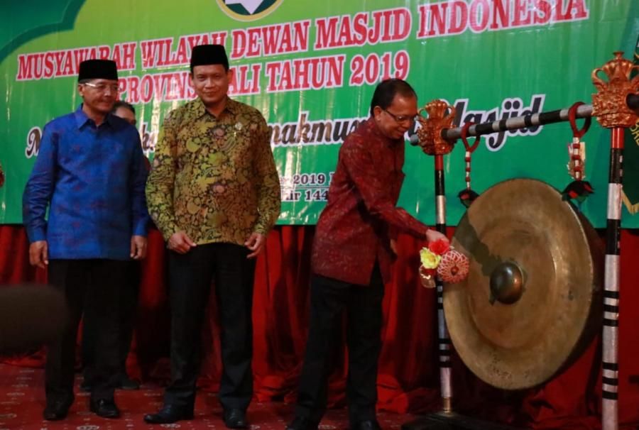 Buka Muswil DMI Bali, Koster Ajak Umat Jaga Keharmonisan