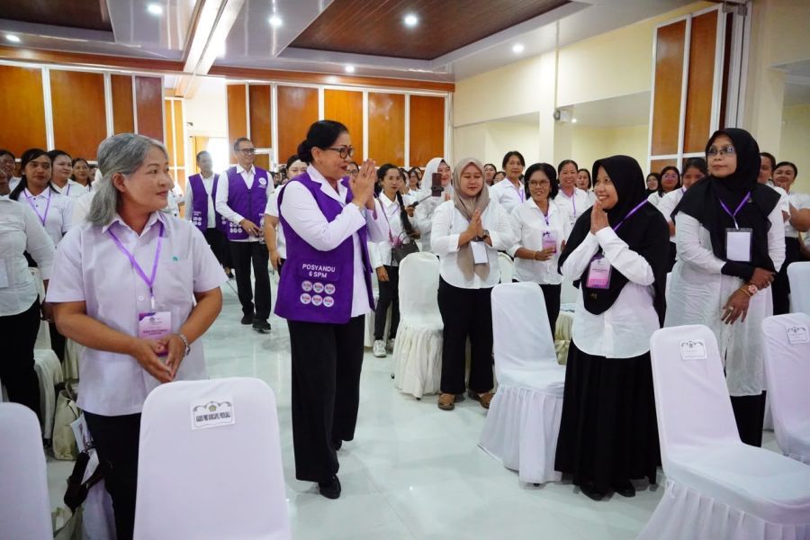 podiumnews.com-Ny Putri Koster Tekankan Transformasi Posyandu sebagai Pusat Pelayanan Masyarakat