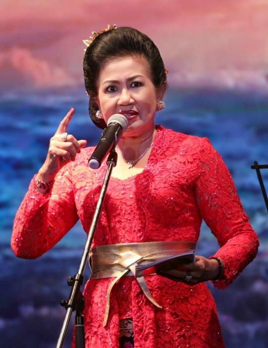 podiumnews.com-Ny Putri Koster: Tanamkan Nasionalisme Sejak Anak-Anak