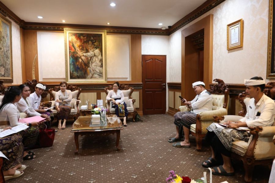 podiumnews.com-Ogoh-Ogoh dari Tangan Kecil, Budaya Dijaga Sejak Dini