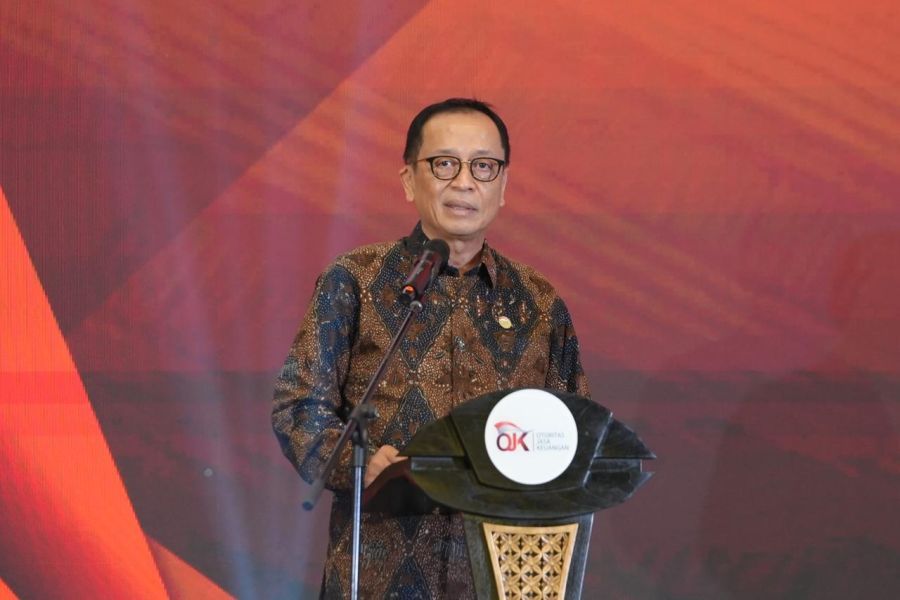 Kepala Eksekutif Pengawas Perbankan OJK Dian Ediana Rae berbicara pada Sarasehan Industri Perbankan dengan tema “Penerapan Konsep Business Judgement Rule Terhadap Kredit Macet di Bank" di Jakarta, Selasa (12/5/2026). (ojk.go.id)
