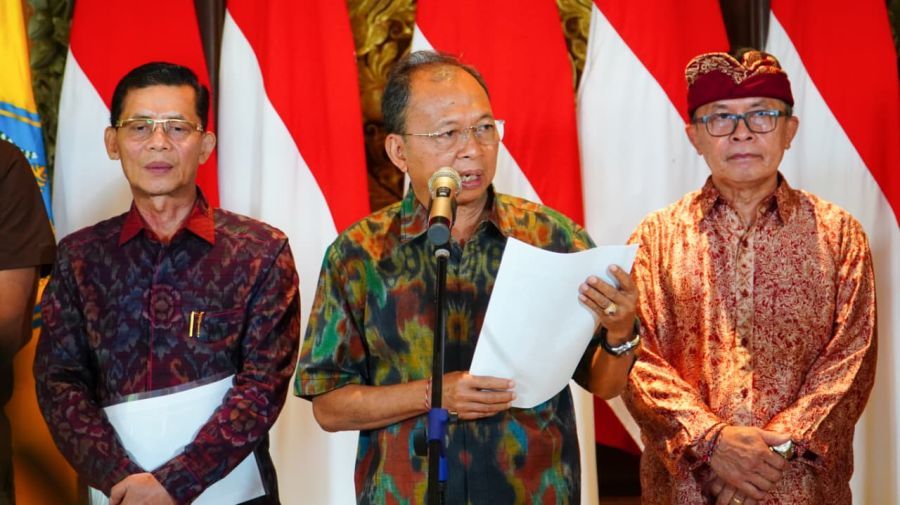 podiumnews.com-Paksa Bongkar Lift Kaca Kelingking, Koster Tegaskan Bali Tidak Anti Investasi