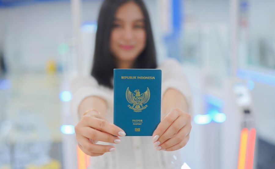 podiumnews.com-Paspor Baru RI Pakai Tinta Fluoresen Cegah Pemalsuan