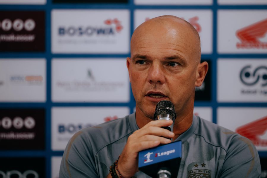 podiumnews.com-Pelatih Bali United Antisipasi Pergerakan PSM Makassar