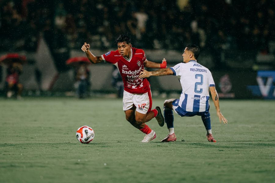podiumnews.com-Pelatih Bali United Kecewa Kalah dari Persib, Tapi Bangga Karena Ini