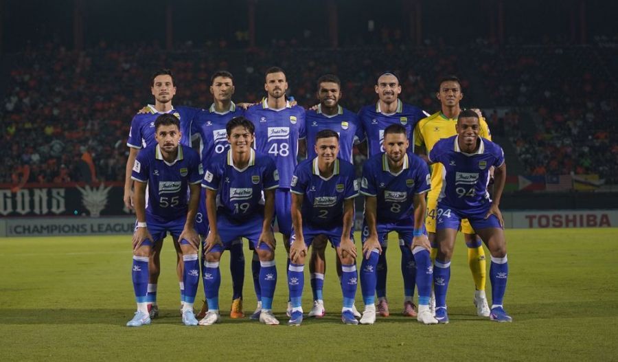 Persib Bandung harus mengakui keunggulan Ratchaburi FC 0-3 pada leg pertama babak 16 Besar AFC Champions League Two (ACL 2) di Stadion Ratchaburi, Thailand, Rabu (11/2/2026). (persib.co.id)