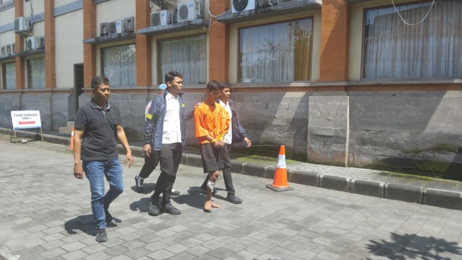 podiumnews.com-Pembobol Toko di Denpasar Ditembak Polisi