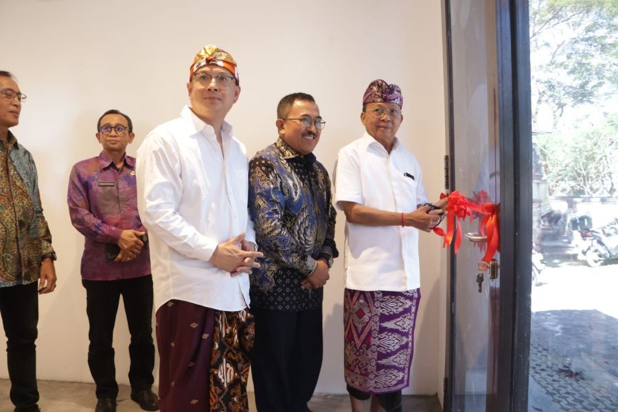 podiumnews.com-Pembukaan Kantor Pengacara Layani WNA, Gubernur Bali: Jaga Citra Pariwisata