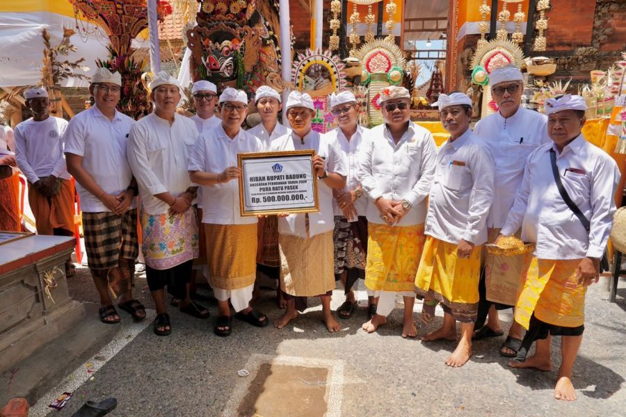 podiumnews.com-Pemkab Badung Dukung Karya Agung Menawa Ratna di Pura Ratu Pasek