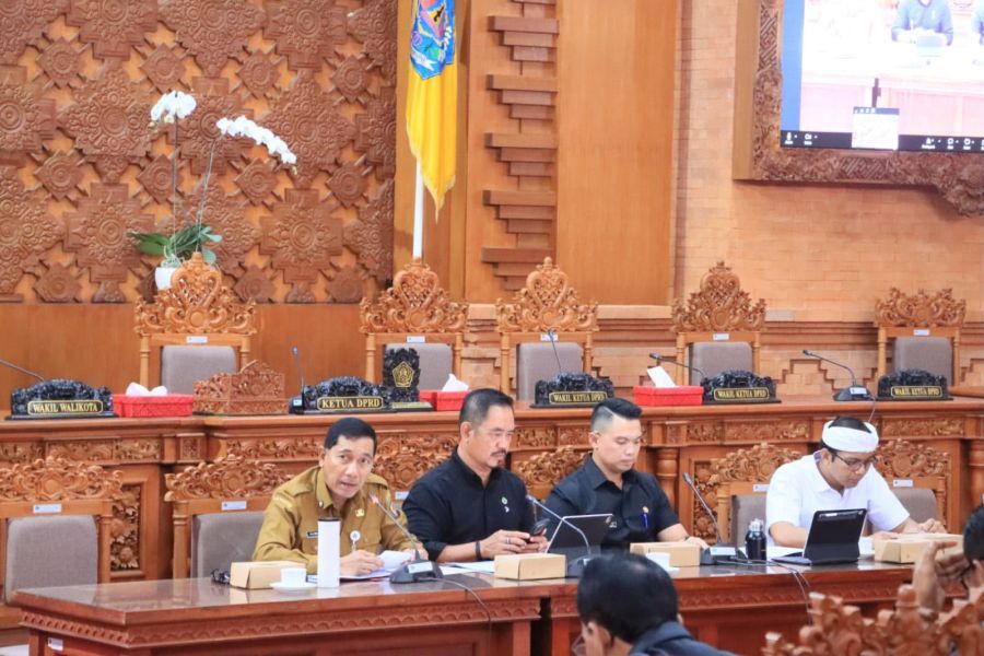 podiumnews.com-Pemkot Denpasar dan Banggar DPRD Bahas Perubahan KUA-PPAS 2026