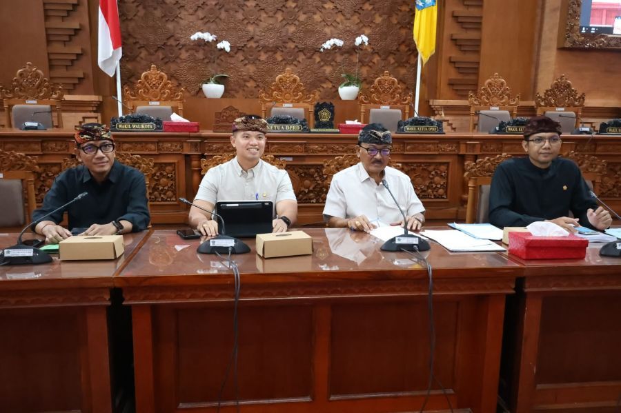 podiumnews.com-Pemkot Denpasar dan DPRD Bahas Rancangan KUA-PPAS Tahun Anggaran 2027