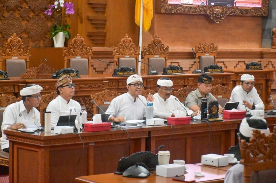 podiumnews.com-Pemkot Denpasar Tambah Mesin Kapasitas 200 Ton Awal 2026