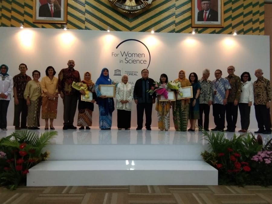 podiumnews.com-Beri Penghargaan, KNIU Kemendikbud: Ada Peningkatan Jumlah Peneliti Perempuan Tiap Tahun