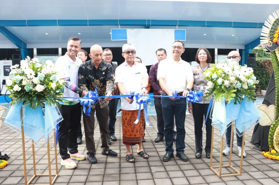 podiumnews.com-Peresmian SPKLU PLN, Walikota Denpasar Harapkan Net Zero Emission Terwujud