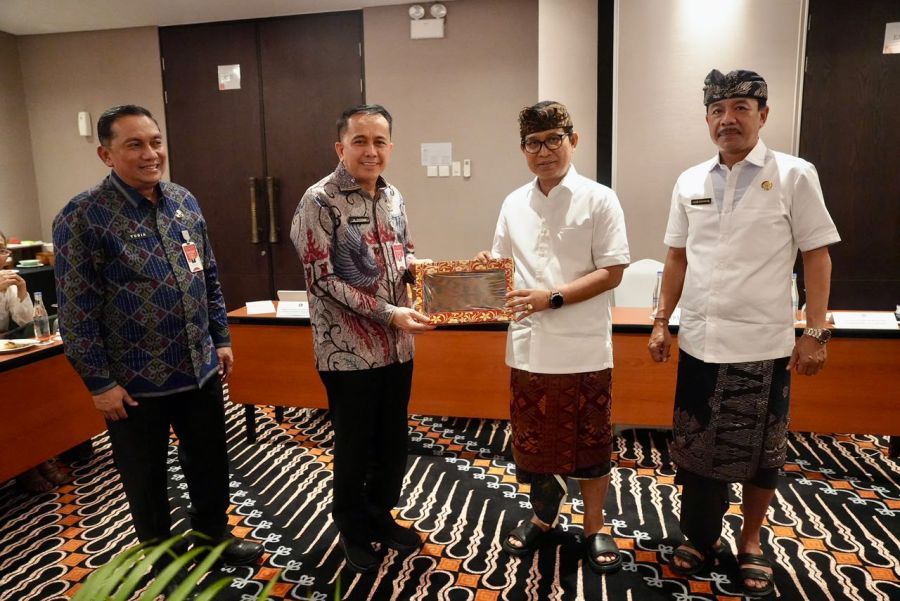 podiumnews.com-Perkuat Ekonomi dan Layanan, Badung Akan Dirikan BUMD Infrastruktur dan Kesehatan