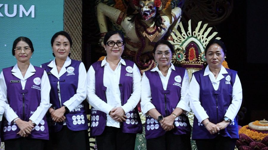 Ketua TP. Posyandu Kabupaten Badung, Nyonya Rasniathi Adi Arnawa, menghadiri secara langsung acara Sosialisasi Kebijakan Registrasi Posyandu se-Bali di Gedung Ksirarnawa, Taman Budaya Denpasar, Bali, Rabu (21/10/2026). (foto/adi)