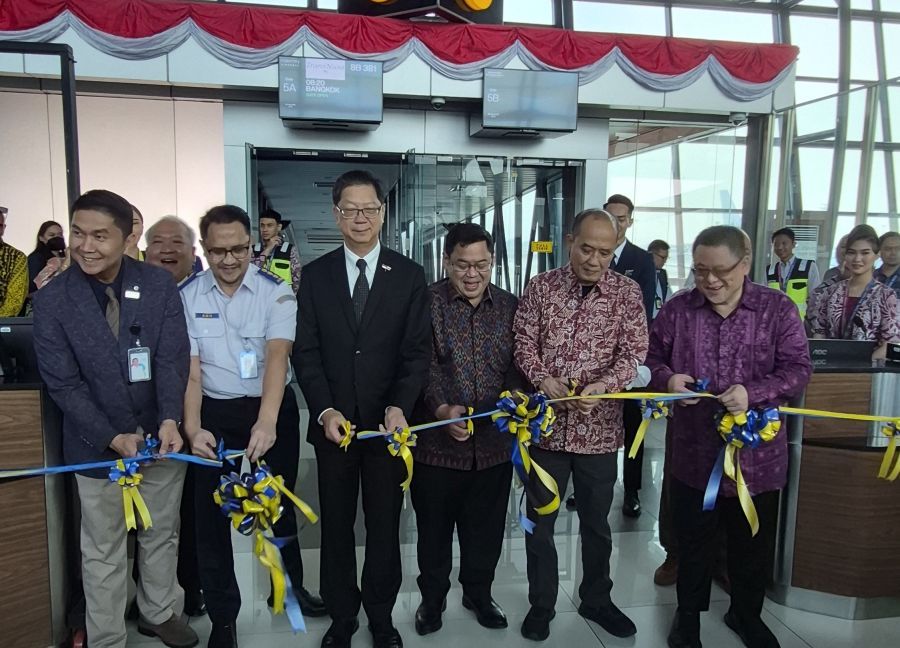 PT Transnusa Aviation Mandiri (Transnusa) resmi mengoperasikan penerbangan perdana (inaugural flight) rute Jakarta–Bangkok, Thailand, di Jakarta, Kamis (6/8/2026) lalu. (foto/Transnusa)