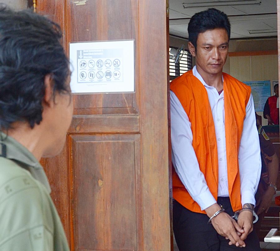 podiumnews.com-Tukang Tempel Sabu Diganjar Hukuman Bui 6,5 Tahun