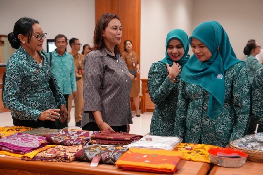 podiumnews.com-PKK Badung Bertukar Wawasan Program Pemberdayaan dengan PKK Jepara