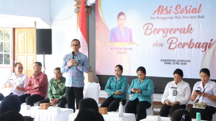 Tim Penggerak PKK Provinsi Bali menggelar aksi sosial “Bergerak dan Berbagi” di wilayah Kabupaten Jembrana, Rabu (13/5/2026). Aksi sosial (aksos) ini menyasar tiga lokasi, yaitu Desa Tuwed, Kecamatan Melaya; Kelurahan Baler Bale Agung; dan Kelurahan Lelateng, Kecamatan Negara. (foto/sukadana)
