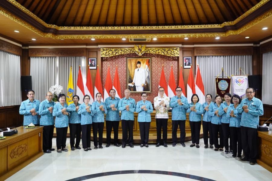 Sosialisasi Pencanangan Gerakan Kulkul PKK–Posyandu se-Bali Tahun 2026 yang berlangsung di Ruang Rapat Gedung Gajah, Jayasabha, Denpasar, Bali, Senin (22/12/2025). (foto/sukadana)