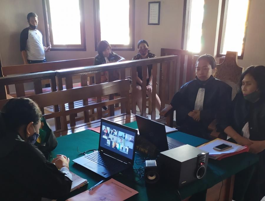 podiumnews.com-Simpan Sabu, Ganja dan Ekstasi Serta Kokain, Dua Kurir Ini Dihukum 15 Tahun