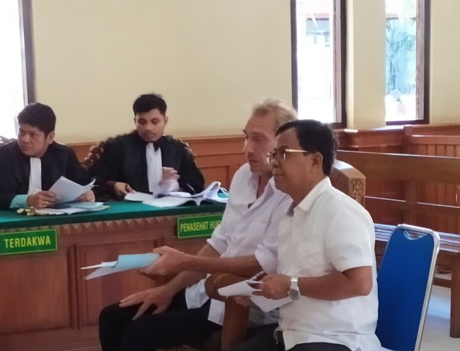 podiumnews.com-Terima Paketan Kokain, Pria asal Perancis ini Dihukum 10 Tahun