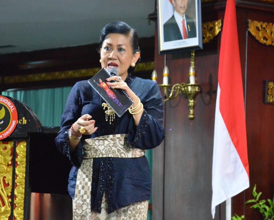 podiumnews.com-Ny. Putri Koster Ajak Kaum Ibu Cegah Paham Radikalisme