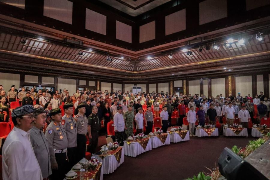 Polda Bali bersinergi dengan Pemerintah Provinsi Bali menggelar Seminar Literasi Digital 2026, di Gedung Ksirarnawa, Taman Budaya Art Centre, Denpasar, Bali, Kamis (29/10/2026). (foto/hes)
