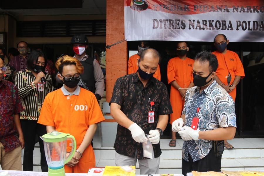 podiumnews.com-Polda Bali Musnahkan BB Narkoba Hasil Tangkapan April-Juni