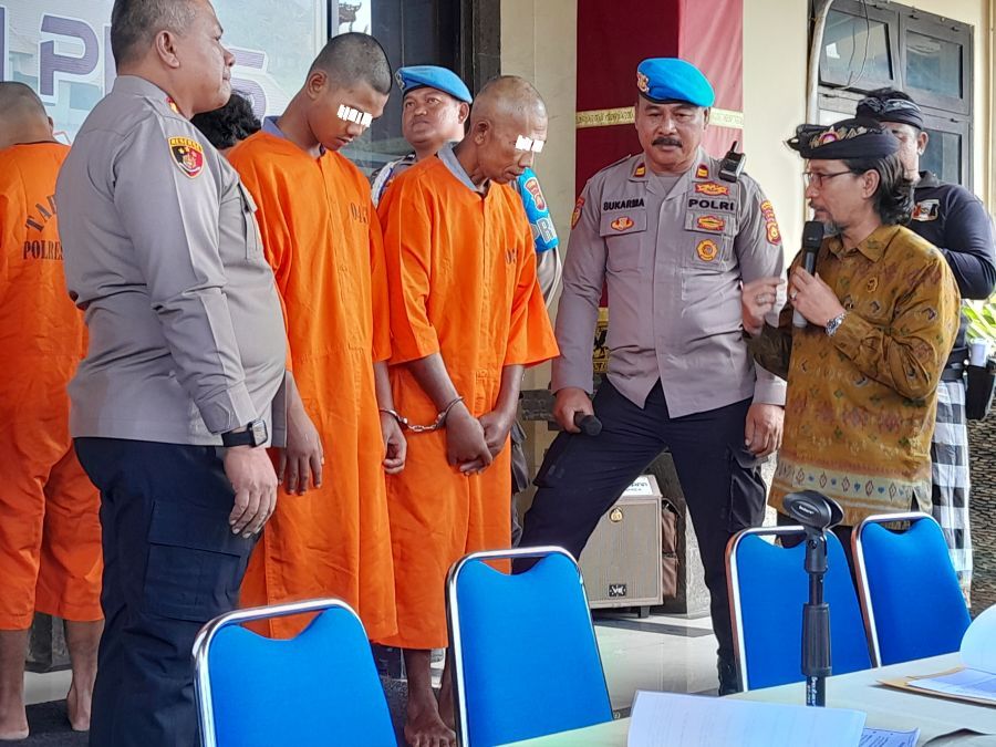 podiumnews.com-Polres Badung Tangkap Dua Pencuri Pratima, Beraksi di 10 Lokasi