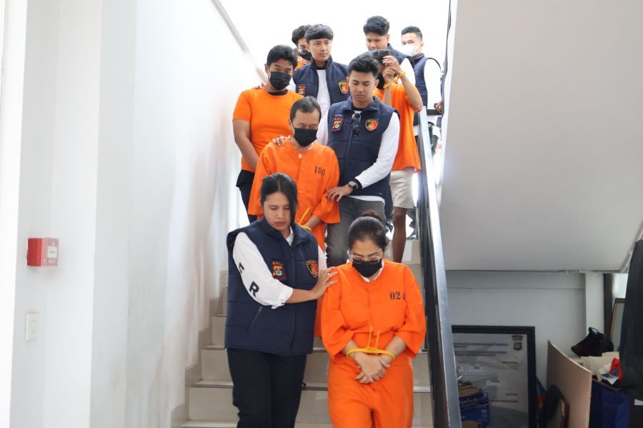 podiumnews.com-Polres Bandara Ngurah Rai Ciduk Komplotan Penggelapan Mobil Rental