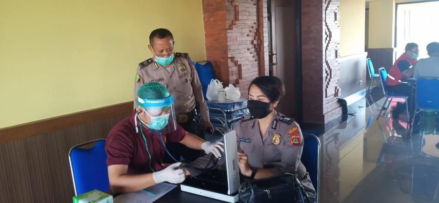 podiumnews.com-Antisipasi Merebaknya DB, Polres Badung Gelar Donor Darah