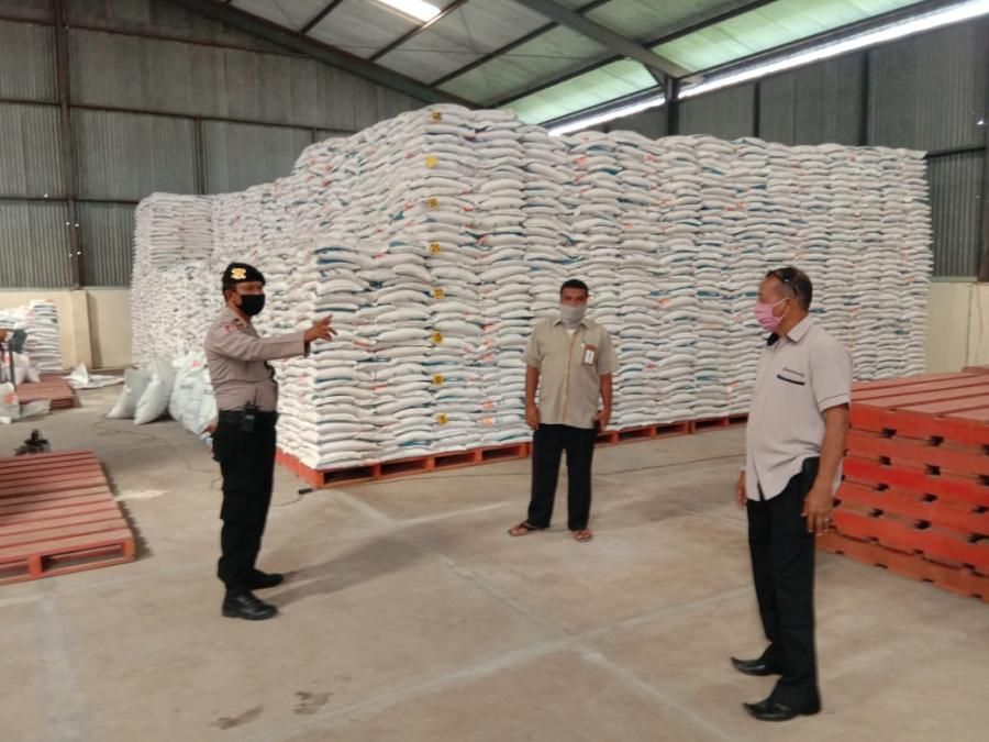 podiumnews.com-Polsek Bangli Patroli Ketersediaan Beras ditengah Pandemi Covid-19