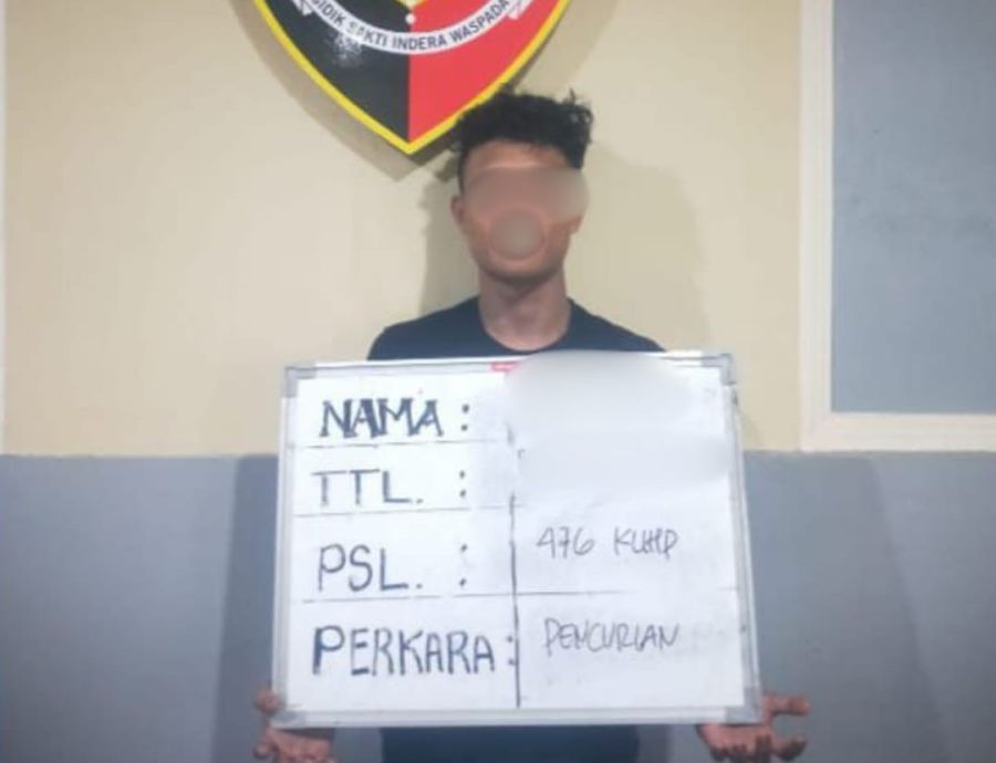 SR, pria yang mencuri sepeda motor Honda Vario di Jalan Drupadi, parkiran Alfamart Sumerta Kelod, Denpasar Timur, Denpasar, Bali, Kamis (2/4/2026). (foto/hes)