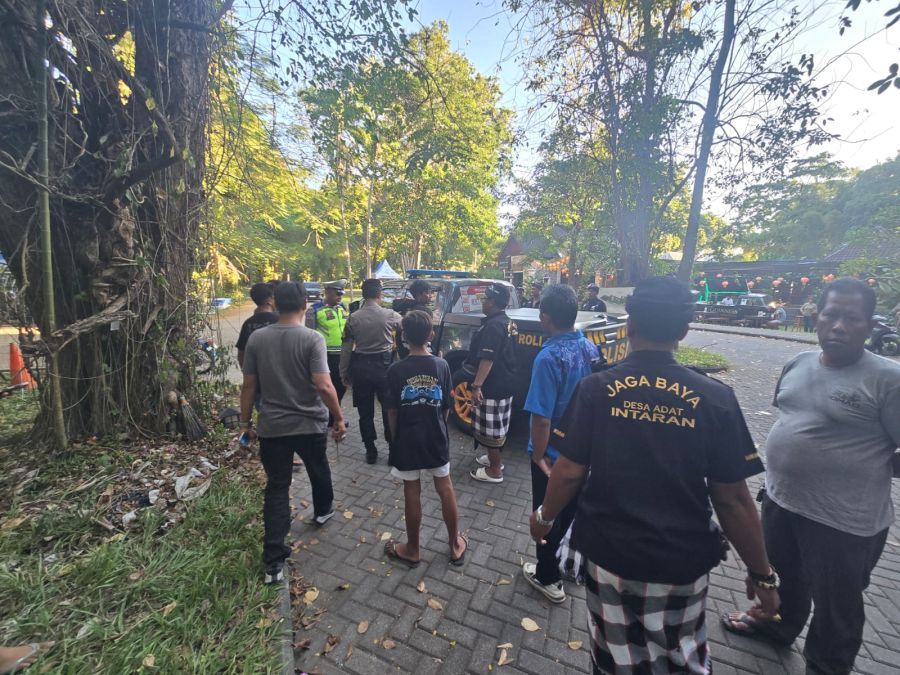 podiumnews.com-Pria Bacok Pekerja Kabel di Sanur Ditangkap Warga