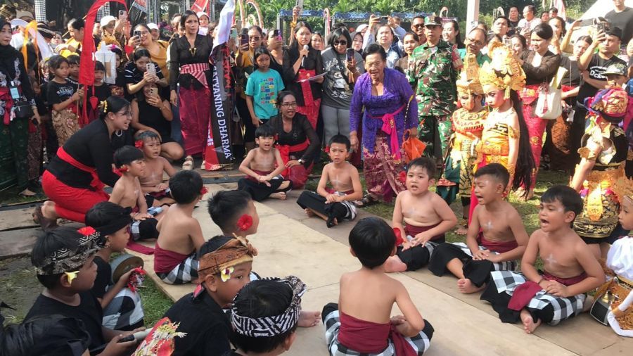 podiumnews.com-Rai Setyawati, Menjaga Nyala Tari Bali