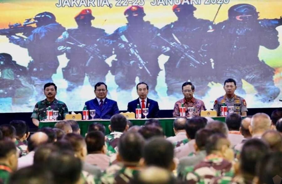 podiumnews.com-Jokowi Ingatkan Prabowo Hati-hati Kelola Anggaran Rp 127 Triliun